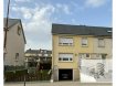 Maison Vente 4 chambres à Mamer - 1 385 000 € Maison, libre de 3 cotés, avec une surface habitable d’environ 160 m2, érigée sur un terrain de 3,03 ares avec garage et jardin, composée comme suit :
Rez-de-chaussée : Hall d’entrée, WC hôtes, cuisine séparée avec accès balcon et jardin, salon/salle à manger avec accès balcon et jardin
1ier étage : Hall de nuit, 2 chambres de 16 m2 avec sol en parquet, 1 bureau, 1 salle de bains
2ième étage : 1 chambre avec une salle de douche attenante
Sous-sol : garage, buanderie/chaufferie et cave
La maison dispose de fenêtres récentes avec triple vitrage et se situe proche de la Belle Étoile et de l’École internationale. Bonne connexion au réseau des transports en public. Accès facile au distributeur d‘autoroute.
Le bien sera disponible pour décembre 2022.
Pour tous renseignements supplémentaires ou pour convenir un rendez-vous pour une visite, veuillez nous contacter par téléphone au (+352) 691 400 705 et (+352) 691 400 706 ou par mail : info@17b.lu