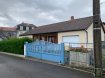 Maison Vente 3 chambres à Longwy - 270 000 € A VENDRE A LONGWY-HAUT (QUARTIER TIVOLI) TRES BELLE MAISON INDIVIDUELLE DE PLEIN PIED D'UNE SUPERFICIE HABITABLE D'ENVIRON 100M² SUR 6ARES ET 26 CENTIARES.
COMPRENANT: Une entrée dégagement avec un placard aménagé, une cuisine équipée avec un accès sur le jardin et le garage, un salon salle à manger avec une porte fenétre avec un accès sur le jardin, 3 chambres, une salle de bain avec une douche à L'Italienne, un meuble une vasque, un WC séparé.
Un grand garage pour deux petites voitures, avec une fosse, une porte motorisé, une pièce mansardée au dessus du garage.
CHAUFFAGE AU GAZ.
DOUBLE VITRAGE AVEC VOLETS ROULANTS ELECTRIQUES.
TOUT A L'EGOUT.
UN ABRI DE JARDIN.
TRES BONNE SITUATION A VOIR ABSOLUMENT!!!!!!!