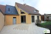 Maison Vente 5 chambres à La Ferté-Bernard - 298 750 € Exceptionnel à LA FERTE BERNARD. C Immobilier vous propose dans une résidence privée et sécurisée, une maison d'environ 182 m2 offrant de plain-pied: un vaste séjour avec partie en toute hauteur et poêle à bois, cuisine aménagée équipée, suite parentale avec dressing, salle d'eau, WC. A l'étage: mezzanine/bureau, quatre chambres, salle d'eau, WC. Chaufferie. Garage. Préau, atelier.Terrain parfaitement clos de 327 m2.