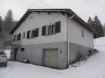 Maison Vente 3 chambres à Gérardmer - 145 000 € CORNIMONT MAISON TRADITIONNELLE comprenant : RdJ : entrée, gge 2 véhicules, atelier, cave 1er étage : escalier intérieur, palier, dégagt, couloir, cuisine équipée, salon-séjour, 3 chambres, SdB, WC, placard