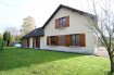 Maison Vente 5 chambres à La Ferté-Bernard - 156 310 € MAISON FAMILIALE 5 CHAMBRES ET SALLE DE JEUX. C IMMOBILIER vous propose cette MAISON FAMILIALE SANS TRAVAUX AVEC DE GENEREUX VOLUMES, AXE NOGENT LE ROTROU. De plain-pied : Entrée, salon-séjour de 41 m2 avec cheminée insert, cuisine aménagée et équipée semi-ouverte de 16 m2, véranda 16 m2, dégagement, deux chambres ( 13 et 17 m2), salle de bains, Wc. A l'étage : Palier, trois chambres de plus de 15 m2 chacune, salon télé ou salle de jeux. Chauffage centrale par pompe à chaleur. Garage avec porte motorisée. Puits. Terrain entièrement clos de 1 890 m2.