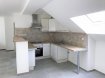 Appartement Location 2 chambres à Roubaix - 620 € ROUBAIX prox Caserne Pompier T3 rénové. Superbe appartement type 3 entièrement remis à neuf situé au 1er et dernier étage d'une petite copropriété tranquille offrant 2 chambres + coin bureau, une belle salle de bain avec baignoire. Il offre également une terrasse couverte agréable. On pose ses meubles ! Disponible de suite Loyer : 620 euros/mois Charges : 10 euros /mois Frais d'agence + état des lieux : 700 €