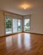 Appartement  Location 2 chambres à Montigny-lès-Metz - 880 € c.c. Bel appartement F3, idéalement situé à deux pas du Jardin de Blory, au sein d’une résidence avec ascenseur.
Il se compose d’une entrée desservant une cuisine équipée, un séjour donnant accès à une terrasse, deux chambres, une salle de bains, un WC séparé ainsi que de nombreux rangements.
Un garage en sous-sol complète ce bien.
Chauffage individuel au gaz.
Disponible immédiatement !
Loyer mensuel : 770 €
Provisions sur charges : 110 € / mois (comprenant eau froide, entretien et électricité des parties communes, ascenseur), avec régularisation annuelle.
Dépôt de garantie : 770 €
Honoraires de Bail : 543 €
Honoraires d'état des lieux : 227 €
Les informations sur les risques auxquels ce bien est exposé sont disponibles sur le site Géorisques : www. georisques. gouv. fr
BELSIM IMMOBILIER 03 87 16 44 44