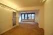 Bureau Location à Luxembourg-Centre ville - 1 250 € Sigelux Real Estate vous propose à la location, 2 Bureaux en plein centre-ville de Luxembourg, situés Grand Rue, au 2éme étage de la Résidence GROUSSGAASS»
Surface totale de 63m2, ceci comprend:
- Hall D'Entrée
- 2 Bureaux
- Toilette lavabo
- Cave
- Double vitrage
- Chauffage au gaz
- Orientation Sud
- Possibilité parking
Ces locaux situés en plein centre-ville de Luxembourg, ont été remis à neuf en 2018 (peintures et fenêtres), ils disposent de la climatisation, et les sols sont en parquet.
La localisation proche des commerces, transports en communs, administrations…. offre de nombreuses facilités au quotidien. Enfin l’immeuble est équipé d’un ascenseur.
DISPONIBILITE IMMEDIATE
Loyer :1250 -€
Charges : 190.-€
Garantie Bancaire : 7500.-€
Adresse : 70, Grand-Rue L- 1660 Luxembourg
Pour plus de renseignement ou un RDV contactez SIGELUX : 46 71 31 ou info@sigelux.lu
