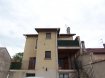 Appartement Location 3 chambres à Montauville - 800 € Grand duplex avec terrasse, garage et jardin.. Dans maison de deux appartements, il comprend : cuisine équipée, séjour, 1 chambre, salle d'eau. A l'étage : 2 chambres, mezzanine, salle de bains. Au sous-sol, cave, buanderie, 1 pièce. Dans le jardin : une dépendance de 50 m².