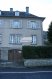 Maison jumelée Vente 4 chambres à Hoesdorf - 495 000 € RESERVE !!! IMMO EXCELLENCE vous propose en exclusivité cette maison jumelée d'une surface habitable de 138 m2 et d'une surface utile de 208 m2. La maison se situe sur un terrain de 4.50 ares.La maison se dispose comme suit : Au rez-de-chaussée vous trouvez : Un hall d'entrée (5.60), une cuisine (16.78), un double séjour (22.99), un tour d'escalier vers le 1er étage (5.48),. Au 1er étage vous trouvez : Un hall (6.06), une chambre-à-coucher (17.31), une deuxième chambre-à-coucher (17.08), une salle-de-bains (6.60), un tour d'escalier vers le 2ème étage (2.71). Au 2ème étage vous trouvez : Un hall (6.35), une chambre-à-coucher (11.91), une deuxième chambre-à-coucher (16.82), un débarras (2.37), un deuxième débarras (5.62). Au sous-sol vous trouvez : Un tour d'escalier vers le sous-sol (5.75), un hall (1.96), une chaufferie (11.07), un W.C. séparé (1.85), un garage avec réservoir à mazout (29.20). A l'extérieur vous trouvez une terrasse ainsi qu'un emplacement pour une voiture.La maison dispose d'une chaudière de marque BUDERUS. Les dalles sont partiellement en béton, partiellement en bois. Plusieurs travaux de rénovations à prévoir.Affaire à saisir !!Hoesdorf (luxembourgeois : Héischdref) est une section de la commune luxembourgeoise de Reisdorf située dans le canton de Diekirch.Hoesdorf se trouve à 5 minutes de DIEKIRCH et à 40 minutes du centre-ville de Luxembourg.