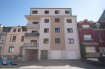Appartement Vente 2 chambres à Differdange - 415 000 € Très bel appartement de 90 m², très bien agencé et avec une terrasse orienté coté sud.
Situé au premier étage d'une petite résidence de 1992 entièrement rénové
(toiture, façade, chauffage, triple vitrage) ainsi que tout l'intérieur de l'appartement.
Il se compose d'un grand hall d'entrée, d'une cuisine équipée individuelle avec accès sur la terrasse,de deux chambres à coucher, d'une salle de douche, d'un wc séparé, d'un débarras et d'un grand living donnant accès direct sur la terrasse.
Tout l'appartement est situé du coté arrière de la résidence, permettant ainsi de jouir de la tranquillité et d'une meilleur exposition solaire.
Font également partie de cet appartement, une cave privative et un garage fermé.
Situé a l'extérieur du centre ville, mais proche de petits commerces, de l'arrêt de bus, des écoles ainsi que de bons axes routiers.
Ref agence :DCVS88_1