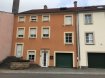 Maison Vente 5 chambres à Schengen - 950 000 € Texte français/english ci-dessous
Modernes Reihenhaus mit Teilblick über die Mosel direkt in den romantischen Weinbergen.
Das Haus hat etwa 180m2 Wohnfläche, ungefähr 50m2 Garagen, Keller und Abstellräume, eine Terrasse mit kleinem Garten im Steilhang, Grundstück insgesamt 3a.
Der Eingangsbereich mit Garderobe befindet sich im Erdgeschoss neben einer Doppelgarage, dem Heizungskeller, einer kleinen Abstellnische ( Öltank ) und einem separaten kleinen Keller mit Waschbecken, Dusche und Toilette.
Eine Treppe führt in die erste Wohnetage. Dort befindet sich ein Gäste WC, eine große, moderne und offene Wohnküche mit Essgelegenheit und Zugang zur Terrasse und dem Garten. Eine kleine Treppe führt zur nächsten halben Etage zum Wohn/Esszimmer in L – Form und ebenfalls mit Terrassenzugang.
Der zweite Stock beherbergt auf den zwei halben Niveaus ein separates WC, ein Badezimmer mit Dusche und Badewanne und drei Schlafzimmer. Der dritte Stock hat ebenfalls ein separates WC, ein großes Schlafzimmer und ein Kleineres in der Mansarde. An die Terrasse hinter dem Haus grenzt ein Garten, der sich nach oben zu den Weinbergen zieht.
Das Haus ist in einem guten Zustand und muss nur optisch aufgefrischt werden. Alle Böden sind gekachelt, es gibt eine Gegensprechanlage mit Kamera, eine Ölheizung von Viessmann, ein elektrisches Garagentor, elektrische Fenster-Rollläden, Fenster mit Fensterschloss und eine Extra-Tür mit Flur und Zugang zum Garten.
Das Haus liegt ruhig in der Route du Vin im Zentrum des Ortes Schengen. Von den Stockwerken hat man einen Teilblick auf die Mosel nach vorne und einen Blick auf die Weinberge nach hinten. Der berühmte Moselort Schengen befindet sich mitten in den Weinbergen und ist umgeben von Wander- und Fahrradrouten. Es gibt günstige Einkaufsmöglichkeiten direkt auf der anderen Moselseite in Perl ( Aldi, Norma etc), das Schengen Lyzeum und eine eigene Autobahnzufahrt Luxembourg/Saarbrücken. Die Mosel bietet vielseitige Sportmöglichkeiten, die Verkehrsanbindung an die umliegenden Gemeinden, sowie mit der Stadt Luxemburg sind gut ausgebaut.
Maison mitoyenne moderne avec vue partielle sur la Moselle directement dans les vignes romantiques.
La maison a environ 180m2 habitables, environ 50m2 de garages, cave et débarras, une terrasse avec un jardin en pente, terrain 3a au total.
La zone d'entrée avec vestiaire se situe au rez-de-chaussée à côté d'un double garage, de la chaufferie, d'une petite niche de rangement (réservoir de fioul) et d'une petite cave séparée avec lavabo, douche et WC.
Un escalier mène au premier étage. Il y a des toilettes invités, une grande cuisine-séjour moderne et ouverte avec coin repas et accès à la terrasse et au jardin. Un petit escalier mène au demi-étage suivant au salon / salle à manger en forme de L et également avec accès à la terrasse.
Le deuxième étage abrite des toilettes séparées, une salle de bain avec douche et baignoire et trois chambres sur les deux demi-niveaux. Le troisième étage dispose également de toilettes séparées, d'une grande chambre et d'une plus petite dans le grenier. La terrasse à l'arrière de la maison est bordée d'un jardin qui s'étend jusqu'aux vignes.
La maison est en bon état et n'a besoin que d'un rafraîchissement visuel. Tous les sols sont carrelés, il y a un interphone avec caméra, un chauffage au mazout de Viessmann, une porte de garage électrique, des volets électriques, des fenêtres avec serrures et une porte supplémentaire avec un couloir et un accès au jardin.
La maison est située au calme sur la Route du Vin au centre de Schengen. Depuis les étages, vous avez une vue partielle sur la Moselle à l'avant et une vue sur les vignes à l'arrière. La célèbre ville mosellane de Schengen est située au milieu des vignes et est entourée de sentiers de randonnée et de pistes cyclables. Il existe des possibilités de shopping bon marché directement de l'autre côté de la Moselle à Perl (Aldi, Norma, etc.), le lycée Schengen et un accès autoroutier séparé vers Luxembourg / Sarrebruck. La Moselle offre un large éventail de possibilités sportives et les liaisons de transport vers les communes environnantes et la ville de Luxembourg sont bien développées.
Modern terraced house with partial views over the Moselle directly in the romantic vineyards.
The house has about 180m2 of living space, about 50m2 of garages, cellar and storage rooms, a terrace with a small garden on the slope, plot of land 3a in total.
The entrance area with cloakroom is located on the ground floor next to a double garage, the boiler room, a small storage niche (oil tank) and a separate small cellar with a sink, shower and toilet.
A staircase leads to the first floor. There is a guest toilet, a large, modern and open kitchen-cum-living room with dining area and access to the terrace and the garden. A short staircase leads to the next half floor to the L-shaped living / dining room and also with access to the terrace.
The second floor houses a separate toilet, a bathroom with shower and bathtub and three bedrooms on the two half levels. The third floor also has a separate toilet, a large bedroom and a smaller one in the attic.
The terrace behind the house is bordered by a garden that extends up to the vineyards.
The house is in good condition and only needs to be visually refreshed. All floors are tiled, there is an intercom with camera, oil heating from Viessmann, an electric garage door, electric window shutters, windows with window locks and an extra door with a hallway and access to the garden.
The house is quietly located on Route du Vin in the center of Schengen. From the floors you have a partial view of the Moselle to the front and a view of the vineyards to the rear. The famous Moselle town of Schengen is located in the middle of the vineyards and is surrounded by hiking and cycling routes. There are inexpensive shopping opportunities directly on the other side of the Moselle in Perl (Aldi, Norma, etc.), the Schengen Lyceum and a separate motorway access to Luxembourg / Saarbrücken. The Moselle offers a wide range of sports facilities, and the transport links to the surrounding communities and the city of Luxembourg are well developed.