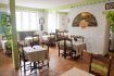 Fonds de Commerce Vente à Mulhouse - 22 000 € Fond de Commerce, un Restaurant de 40 Couverts avec Cuisine Equipée et Coin Bar.
La Salle Principale d'environ 120m² accueille actuellement 34 Couverts et peut aller jusqu'à 46 Couverts.
La Cuisine d'environ 40m² est équipée d'un Piano de Cuisson 5 feux, d'une Hotte, de deux Frigos et de différents meubles de rangements.
Une Cave est également comprise et 3 Toilettes.
Très bonne affaire pour un restaurant bénéficiant de la LICENCE IV
Baisse de prix (opportunité à saisir)
Très bon emplacement