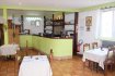 Fonds de Commerce Vente à Mulhouse - 32 700 € A Mulhouse, nous vendons un Fond de Commerces, un Restaurant de 40 Couverts avec Cuisine Equipée et Coin Bar.
La Salle Principale d'environ 120m² accueille actuellement 34 Couverts et peut aller jusqu'à 46 Couverts.
La Cuisine d'environ 40m² est équipée d'un Piano de Cuisson 5 feux, d'une Hotte, de deux Frigos et de différents meubles de rangements.
Une Cave est également comprise et 3 Toilettes.
Très bonne affaire pour un restaurant bénéficiant de la LICENCE IV