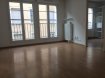 Appartement Location 1 chambre à Mulhouse - 499 € c.c. Au coeur de Mulhouse, Appartement de type F2 d'une superficie de 44,54m² situé au 2ème étage d'une résidence récente.
Ce bien dispose des éléments suivants:
1 Cuisine,
1 Séjour lumineux ,
1 Pièce de nuit,
1 Salle de bain,
1 WC,
1 Parking privatif en sous-sol.
Chauffage gaz individuel.