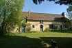 Maison Vente 3 chambres à Vibraye - 139 350 € Vibraye. C IMMOBILIER vous propose une maison de campagne avec beaucoup de charme offrant au rez-de-chaussée : entrée, cuisine, séjour avec cheminée, cellier avec four à pain, chambre avec cabinet de toilette, salle d'eau, wc. À l'étage : vaste mezzanine avec insert à granulés, deux chambres dont une avec coin toilette. Grenier. Grande pièce restant à aménager habitable de l'extérieur. Nombreuses dépendances, granges, écuries. Le tout sur terrain de 4 250 m2.