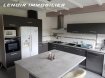 Appartement Vente 2 chambres à Fontoy - 159 000 € FONTOY :
BAISSE DE PRIX!!
Très bel appartement F5 de 108m² situé au 2e et dernier étage d'une petite copropriété au calme et composé d'une grande cuisine équipée moderne donnant sur une terrasse, un vaste salon-séjour de plus de 40m² avec poêle à bois, salle d'eau, 2 chambres de 20m². Possibilité 3e chambre. 2 garages, un jardin non attenant.
Chauffage gaz.
Bien en copropriété de 3 lots principaux. Syndic bénévole.
Charges annuelles : 200 euros.
Honoraires charges vendeurs inclus.