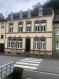 Appartement Location 2 chambres à Larochette - 1 150 € Larochette
Newgest vous propose un Charmant appartement entierement meublé sis au 2ème étage d'un petit immeuble soigné.
Composition:
Hall d'entrée, living, cuisine équipée, 2 chambre à coucher, salle de bains, WC séparé.
Idéalement situé à Larochette
N'hésitez pas de nous contacter pour un rdv mail: info@newgest.lu ou tel : 691125293