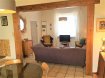 Maison Vente 4 chambres à Wervicq-Sud - 142 000 € WERVICQ-SUD Centre Poss 4 chs. Jolie maison semi-mitoyenne offrant une déco chaleureuse, offrant un beau séjour avec cheminée , une cuisine équipée, une cave, une BELLE terrasse carrelée exposée sud est, ensuite 2 grandes chambres et salle de bain à l'étage et un grenier aménageable en 2 belles chambres. Rare sur le secteur ! En prime, un garage en location à 200m !