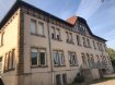 Appartement Vente à Nilvange - 232 000 € NILVANGE- EN EXCLUSIVITE - Ensemble de bureaux et entrepôt. Exclusivité Nous vous proposons à la vente des bureaux d'une superficie de 234m² composé de deux lots : 1er lot (136.86m²) : ensembles de 5 bureaux allant d'une superficie de 14.88m² à 19.10m²Idéal pour professions libérales, architecte, avocats, compagnie d'assurance, bureaux d'études. Libre d'occupation, bureaux en parfait état, possibilité d'activité rapide. 2ème lot (97.9m²) : une grande salle de réunion de 25m², un bureau d'une superficie de 16m² et un deuxième bureau d'une superficie de 11m², sanitaires séparées actuellement louée 1000€ HT.Chauffage électrique, compteurs individuelles. Sous Sol : Entrepôt d'environ 300m² loué actuellement 500€ HT composé comme suit : -Entrée : 23.44m²-De 4 pièces allant d'une superficie de 11.40m² à 112.75m²-Un dégagement de 58.13m² et des sanitaires. Grand parking à disposition. Une affectation en habitation classique est possible en 2022.
