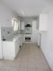 Appartement Location 2 chambres à Yutz - 690 € c.c. YUTZ: Avenue des Nations: Dans résidence bel appartement de type F3 (64m²) au 1er étage avec ascenseur comprenant 1 couloir d'entrée, 1 cuisine équipée ouverte sur séjour accès balcon, 2 chambres, 1 salle de bain avec baignoire, 1 wc séparé, chauffage gaz individuel, double vitrage + 1 box en sous-sol.
Loyer: 640' Charges: 50'
Dispo de suite.
Honoraires Agence: 512,00'
Ref agence :102878