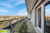 Penthouse Vente 3 chambres à Metz-Queuleu - 475 000 € EXCEPTIONNEL PENTHOUSE A QUEULEU F5 !
Vous rêvez d’un penthouse unique sur Queuleu, vous situer au-dessus de la vie urbaine, de jouir d’une terrasse sans vis-à-vis,
d’avoir une vue d’exception, un panorama allant du futur hôtel STARCK, au centre POMPIDOU, jusqu’à la Cathédrale Saint Étienne,
un horizon privilégié sur les côtes de Moselle, un espace rare pour vous et votre famille, sans nuisances routières.
Nous vous invitons à découvrir sans attendre ce bien unique de 110 m² et sa terrasse panoramique de 30 m².
Espace salon séjour, cuisine, avec accès direct à la terrasse.
Idéalement situé à proximité du parc de Seille, de la gare SNCF,
des écoles, des transports en commun, des services, banques, poste,
des commerces et du centre Muse, de Pompidou et des Arènes..
A découvrir sans attendre
L'appartement familial idéal de par sa situation, sa fonctionnalité et ses volumes.
Au dernier étage, traversant, terrasse et pièces à vivres orienté sud, sud-ouest.
L’espace nuit est coté nord sans vis-à-vis, sans circulation routière donnant sur un espace paysager.
Tous les avantages d'une maison individuelle, sans aucun inconvénient.
Vous disposerez coté jour d’un accueil avec dressing, desservant l’appartement,un salon séjour et une cuisine équipé indépendante avec double accès.
Un espace de 56 m² magnifié par les grandes baies vitrées ouvrant directement sur la terrasse panoramique filante, sans vis-à-vis,
La cuisine dispose d'un équipement complet.
Du cuisinier en herbe au plus fin des cordons bleus, tous seront séduit.
Un WC indépendant.
Vous aurez plaisir à recevoir dans ce bien, votre famille et vos amis.
Coté nuit, vous disposerez de 3 chambres dont une avec sa pièce d’eau, vasque, douche et WC privé.
Une grande salle de bain indépendante avec baignoire balnéo,
superbe douche à l’italienne et double vasque.
Deux parkings privés dans le garage de l’immeuble et une cave indépendante complète l’ensemble.
CHAUFFAGE AU SOL BASSE TEMPÉRATURE, DOUBLES VITRAGES, VOLETS MOTORISES, ACCÈS SÉCURISES,
ASCENSEUR AVEC ACCÈS DIRECT AU GARAGE.
UN BIEN RARE A DÉCOUVRIR SANS ATTENDRE !
Charge mensuelle 160,-€
Taxe foncière 1400,-€
Honoraires d'agence à la charge du vendeur.
VISITE SUR RDV 7 JOURS SUR 7
RENSEIGNEMENT 06.30.55.11.48
Capt’Immo 3%
Votre solution Immobilière !
Moins d’honoraires !
Conseils et services en plus !
ESTIMATIONS EXPERTES GRATUITES EN 48H !
Si vous avez un bien à vendre, l’équipe Capt’Immo 3%
est à votre entière disposition pour vous conseiller,
pour réaliser une estimation experte en 48h, et mettre
tout son savoir-faire en vue d’une commercialisation
professionnelle, rapide de votre propriété, appartement, locaux commerciaux.
AVEC DES HONORAIRES ET SERVICES HYPER-COMPÉTITIFS DE 5000,- A 15000,-€ AU MAXIMUM.
Pour tout renseignement complémentaire et demande,
veuillez nous contacter au 03 87 167 167
ou par E-mail : mark-com@live.fr