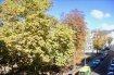Appartement Vente 3 chambres à Strasbourg - 290 000 € Situé a proximité du Musée d'Art Moderne, des accès autoroute et proche de toutes commodités, dans un bel immeuble ancien face au parc et sans vis à vis, vous serez séduit par cet appartement lumineux de 5 pièces de 129m2 situé au 3éme étage.Celui-ci se compose d'un séjour, d'un salon donnant sur un balcon de 3 chambres, d'une cuisine, d'une salle de bain et d'un wc. Ce charmant logement au fort potentiel nécessite quelques travaux Idéal pour une famille ou un investissement en co-location.Une cave et un local vélo dans la cour complète ce bien.Les travaux des parties communes qui seront réalisés début 2019 sont intégralement à la charge du vendeur.Prix de vente 290 000 TTC