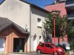 Maison mitoyenne Location 3 chambres à Amnéville - 995 € c.c. Voux profiterez d'un hall d'entrée avec placard, un vaste salon séjour, une cuisine équipée ouverte, un garage et cellier, A l'étage trois chambres et salle de bains avec douche et baignoire. En annexe une terrasse. Maison en excellent état. Aucuns travaux à prévoir. Disponible rapidement pour un loyer de 960,00 euros et 35,00 euros de charges. Contact MOIOLI Juan 06 03 15 71 45
