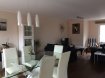 Appartement Vente 2 chambres à Kehlen - 525 000 € New Keys vous propose ce grand duplex situé aux derniers étages d'une petite résidence au centre de Kehlen. Le bien comprend un hall, un WC, une cuisine équipée, un salon et une salle à manger.
L'étage se compose de deux chambres (15 m² et 23 m²) et d'une salle de douche.
Cave/buanderie privative et deux emplacements de parking couvert inclus.
Charges communes: 250 euros/mois (eau et chauffage inclus)
Possibilité d'acquérir des meubles séparément.
Kehlen est situé à 12 km de Luxembourg-Ville et est facilement accessible par l'autoroute (A6, sortie n°2) et en transports publics. Trois bus par heure relient le village à la capitale.
Kehlen est distant de 5 km de Mamer et de l'Ecole européenne. Le bus n°76 assure une liaison directe vers le campus de l'Ecole européenne.
En outre, le village de Kehlen comporte un supermarché, une pharmacie, un cabinet médical, des écoles et maison relais ainsi que des restaurants.
Disponible : Avril/ Mai 2019
N'hésitez pas à nous contacter au 27 99 86 23 ou par mail info@newkeys.lu pour plus d'informations ou une éventuelle visite
Ref agence :5003275