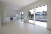 Appartement Location 2 chambres à Luxembourg-Limpertsberg - 3 000 € Dans une maison d’époque complètement rénovée au Limpertsberg, Sigelux Real Estate vous présente à la location ce bel appartement au 1er étage.
La maison comporte seulement 3 appartements, 1 appartement par étage.
Il se situe au 8, rue Ignace de la Fontaine L- 1532 Luxembourg
Sa surface habitable est de 75m2, il se compose :
- couloir d’entrée avec rangement encastrés
- grand living salle à manger très lumineux de 30m2
- cuisine toute équipé ouverte, nombreux rangements
- une grande terrasse exposé sud de 20m2
- 2 chambres de 14m2 et 20m2
- une salle d’eau (douche italienne)
- une toilette séparée
- une cave
- buanderie
- 1 garage fermé à l’arrière du bâtiment
Les volets sont électriques, triple vitrage, parquet, porte et fenêtres de sécurité, visiophone, ascenseur, chauffage au sol.
Disponibilité immédiate
Loyer : 3000€
Garage fermé : 150€
Charges :
Garantie locative : 3 mois de loyer
Frais d’agence : 1 mois de loyer + Tva
Pour plus de renseignement ou un RDV contactez : SIGELUX: 46 71 31 ou info@sigelux.lu