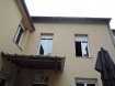 Maison Vente 5 chambres à Hayange - 222 000 € GRANDE MAISON FAMILIALE. Maison situé au centre ville proximité gare et commerce ce compose 5 chambre ,avec de grands volumes, bureau, cuisine équipée,salle de bain, wc cave, une grande terrasse, jardinet, garage, et comble aménageable , chauffage gaz double vitrage