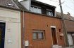 Maison Vente 2 chambres à Lallaing - 113 000 € Votre agence Vitrin'immo vous propose cette maison avec jardin à proximité du centre ville de Lallaing. Cette maison est située dans un quartier calme à proximité des écoles.Quelques informations sur cette maison:Cette maison dispose d'une entrée, d'un salon/séjour, d'une cuisine équipée, d'une arrière cuisine, d'une salle de bain, d'un bureau, d'un cellier, d'une dépendance et d'un jardin.Petit plus: La maison est équipée de double vitrage.Avis de l'agence: des travaux de rafraichissement sont à prévoir. Idéal primo-accédant.Ville sproches: Montigny en Ostrevent, Flines lez Raches, Pecquencourt, Douai, ...