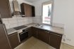 3 PIECES HAGUENAU - 3 pièce(s) - 61.62 m2. HAGUENAU CENTRE VILLE, proche de toutes commodités et du Nautiland, Charmant 3 pièces de 62m².
Au première étage d'une copropriété au calme, le bien se compose d'une entrée, de deux chambres, d'une cuisine équipée ouverte sur le séjour avec accès au balcon, d'une salle de bains et d'un WC séparé.
Les plus : sa situation en centre ville tout en restant au calme,
Une cave et un parking dans une cour fermée.
Loyer : 692,00 EUR par mois charges comprises dont 100EUR par mois de provisions sur charges (régularisation annuelle)
Dépôt de garantie : 592EUR
Honoraires charge locataire : 567EURTTC dont honoraires état des lieux charge locataire : 75 EUR TTC