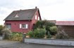 Maison Vente 3 chambres à Dehlingen - 232 000 € Pavillon individuelle 5 pièce(s) 119 m2 avec piscine. A vendre en exclusivité, secteur Diemerigen, proche Rohrbach, pavillon individuelle de 2002 comprenant une cuisine ouverte sur le salon séjour et avec un accès à la terrasse couverte de 27 m².A l'étage, 3 chambres et salle de bains.Les plus: au calme, vue dégagée et piscine à fond progressif, couverte, chauffée, beau terrain d'agrément