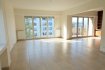 Appartement Location 2 chambres à Luxembourg-Belair - 2 550 € Luxembourg-BELAIR Rue Jean-Pierre Brasseur, dans un immeuble en retrait au calme et à dix minutes à pied du centre ville, splendide appartement traversant de 115 m2 habitable, au 3ème étage avec ascenseur, très lumineux et aux volumes généreux. L’appartement qui été entièrement rénové avec finitions de qualité est composé de : entrée et couloir de distribution, trois placards intégrés, grand living avec salle à manger et bureau, portes en verre, bibliothèque en chêne intégrée, une terrasse avec marquise, belle cuisine équipée très fonctionnelle avec balcon, une salle de douche avec WC, salle de bains avec WC et emplacement pour machine à laver, deux spacieuses chambres à coucher, parquet au sol, une cave, un emplacement de parking. Quartier très résidentiel en plein cœur de Belair. Disponible de suite
Contact et visites : Rosalba MAITRE téléphone 691 550 189