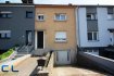 Maison mitoyenne Vente 2 chambres à Esch-sur-Alzette - 435 000 € ****VENDU****
Esch-Belval
Petite maison unifamiliale avec travaux de rénovation a prévoir et possibilité d'agrandir la surface habitable.
Au rez-de-chaussé :
un couloir, un wc sépare.,un salon û salle a manger, une cuisine équipée séparé, la cuisine a accès directe sur une terrasse d'environ 20m2 et le jardin.
A l'étage : deux chambres a coucher et une salle de bain.
Petit grenier aménageable.
Sous sol :
Un garage, une chaufferie û buanderie, une cave avec accès direct sur le grand jardin arboré.
Situé a 5 minutes du site Belval ainsi que du centre de la ville d'Esch.
Arrêt de bus devant la maison.
Disponible a convenir.
(PE en cours de réalisation)
Ref agence :EACVB189
