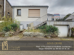 Maison Vente 3 chambres à Jouaville - 148 000 € OFFRE EN COURS
REF 4061 : Pavillon P.P. surélevé a rénover en partie, de 82m² +/- sur 3.31 ares. Hall d'entrée avec porte neuve, W.C. individuels avec lave mains, un cagibi de rangement, 3 chambres de 9.6m² à 12.90m², séjour avec cheminée ouverte de 30m²+/-, , une salle de bains (baignoire), une petite cuisine.
Une terrasse à rénover sur garage enterré pour 1 vl. jardin clôt sur l'arrière.
Chauffage électrique, DV NEUF sur place a poser sauf 3 fenêtres.
Ce bien a retenu votre attention, contactez ROGER 06.69.18.32.40. à LA CENTRALE IMMOBILIERE JARNY 03.82.20.83.73.
VISITE SUR RDV DU LUNDI AU SAMEDI.