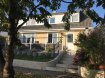Maison mitoyenne Vente 3 chambres à Guénange - 245 000 € Jolie pavillon jumelé disposant d'un breau jardin clos et arboré. Au rez-de-chaussée on trouve le hall d'entrée, la cuisine équipée ouverte sur le séjour et donnnat accès à une grande terrasse de 30m2. L'étage dessert trois chambre, un bureau et une salle de bains. Garage une voiture, et au sius-sol les caves. Chauffage gaz à condensation, volets électriques.