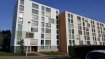 Appartement Location 1 chambre à Laxou - 460 € c.c. LAXOU, Beau et grand STUDIO/F1. NANCY/LAXOU, proche CFA, NOVOTEL, non loin du Lycée Georges de la Tour , accès facile autouroutes, non loin du CENTRE COMMERCIAL DE LA SAPINIERE ET DE LA CASCADE, dans résidence, Beau et grand STUDIO/F1, cuisine équipée, salle de bains, wc, chauffage individuel au gaz, Loyer : 400 euros plus 60 euros de charges, AGENCE KLAA 8 rue Girardet NANCY 03 83 97 01 78 ou 06 80 44 77 95