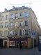 Appartement Location 2 chambres Metz - 620 € Au cœur du centre-ville, Place du Quarteau, appartement 3 pièces de 67m² comprenant un salon-séjour, un coin-cuisine ouvert sur espace de vie, deux chambres, une salle de bains. Chauffage individuel électrique. Disponibilité à convenir.