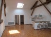 Appartement Vente 3 chambres à Hussigny-Godbrange - 128 000 € Bel appartement de type F4 de 96 m2 1er étage dans petite copropriété de 3 appartements.
Il se compose de 3 chambres, une salle de bains avec douche et WC, Cuisine semi-équipée ouverte sur séjour, un garage collectif
Chauffage électrique.
Frais d'agence 4 000 €