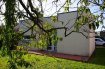 Immeuble de rapport Vente à Aubigné-Racan - 91 800 € Immeuble. Centre village, un ancien immeuble (construction récente) à usage professionnel d'une surface de 80 m² pouvant être transformé en maison d'habitation. Cour et parking, jardin d'agrément.*Honoraires inclus charge acquéreur : 8.00% TTC (prix 85000.00 euros hors honoraires).