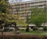 Appartement Vente 1 chambre à Thionville - 129 000 € THIONVILLE - VASTE APPT DE TYPE F2 (62 m²) PROCHE DE TOUTES COMMODITÉS. IL SE COMPOSE D'1 DÉGAGEMENT, CUIS. EQ. ,SÉJOUR DÉVELOPPANT 20.5 M² AVEC ACCÈS TERRASSE, 1 CHAMBRE ACCÈS TERRASSE ,1 SDB , 1 WC, 1 CELLIER .VOUS DISPOSEREZ ÉGALEMENT D'1 GARAGE ET D'UNE CAVE - AU 6 EME ÉTAGE AVEC ASCENSEUR - CHAUFF. GAZ COLLECTIF
DISPONIBLE DE SUITE , IDÉAL PREMIER ACHAT EN INVESTISSEMENT LOCATIF
DPE D 166. E. 39 CHARGES 168€/MOIS - DISPO DE SUITE
Ref agence : 6655