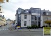 Immeuble de rapport Vente à Clemency - Prix sur demande Au centre de Clémency, immeuble d'une surface totale de /- 600 m2 aménagé avec un restaurant moderne et très bien réputé dans la région.
Le restaurant est configuré comme suit :
Sous-sol :
Cuisine équipée, chambre froide, réserves-caves, toilettes clients (H/F), monte-charge.
Rez-de-chaussée :
Salle/restaurant avec /-90 places assises, comptoir client et vestiaire
1er étage :
Salle/restaurant avec /-70 places assises, comptoir et une terrasse.
2ème étage :
Des bureaux et salle de bain
Confort du Bâtiment
Un ascenseur pour les personnes âgées ou à mobilité réduite.
Climatisation, Ventilation, Alarme, Détecteur de fumée, Ainsi que l'ensemble de l'immeuble a totalement été rénové entre 2006-2007
(Comme : électricité, chauffage, menuiserie extérieur, l'ensemble de l'aménagement extérieur et intérieur.
Un projet pour des appartements est en cours
Pour tout complément d'information, n'hésitez pas à nous contactez par téléphone au 28 77 88 22.
Nous sommes également disponibles pour organiser les visites le samedi !
Nous sommes, en permanence, à la recherche de nouveaux biens à vendre (des appartements, des maisons et des terrains à bâtir) pour nos clients acquéreurs.
N'hésitez pas à nous contacter si vous souhaitez vendre ou échanger votre bien, nous vous ferons une estimation gratuitement.
Ref agence :B155