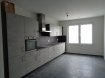 Maison jumelée Location 3 chambres à Roodt (Redange) - 1 550 € Maison jumelée à louer dans le village de Roodt (commune d'Ell).
Rdch:
- grand garage 2-3 voitures
- cave / chaufferie.
1er étage:
- séjour avec coin cuisine équipée
- bureau
- wc séparé.
2ème étage:
- 2 grandes chambres à coucher
- 1 petite chambre à coucher
- salle de douche avec connexion lave-linge.