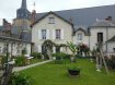 Maison Vente 5 chambres à La Chartre-sur-le-Loir - 159 000 € A 5 MINS DE LA CHARTRE ET RUILLE. Maison de village en pierres de tuffeau de 164 m2 sur 3 niveaux comprenant : pièce de vie avec cheminée, cuisine, salon, salle d'eau avec WC, 5 chambres dont deux avec cabinet de toilettes. , ,Garage. ,Jardin paysager de 400 m2, exposé plein sud ! , ,Ses atouts : sa luminosité, son charme de l'ancien avec ses carreaux de ciment, ses poutres, ses cheminées, sa hauteur sous-plafond, ses beaux volumes... , ,A découvrir ! ,