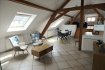 Appartement Vente 4 chambres à Zillisheim - 278 250 € Nous vous proposons un magnifique loft de standing situé à Zillisheim, charmante commune idéalement située entre Mulhouse et Altkirch.
Ce bien de 160 m² au sol (122m² loi Carrez), entièrement rénové en 2022, se trouve au premier étage d’une petite copropriété dans un environnement bucolique (proximité immédiate du canal, de la nature à moins de 5 minutes à pied).
Caractéristiques du bien :
- Une très grande pièce de vie baignée de lumière, avec cuisine ouverte entièrement équipée (plaques vitrocéramiques, four, lave-vaisselle…),
- 4 Chambres,
- Salle de bains avec baignoire et douche,
- Buanderie.
Chauffage individuel gaz, Fenêtres double vitrage PVC
-Cave et place de parking.
Le loft offre une vue imprenable sur la place de Zillisheim et se situe à moins d’une minute à pied de tous les commerces du centre : boulangerie, pharmacie, tabac, supérette… L’école et le collège sont également à proximité immédiate, accessibles à pied ou à vélo le long du charmant canal.
Informations complémentaires :
Taxe foncière : 918 €
Charges mensuelles faibles : 50 €
Idéal pour un couple, une famille ou pour un investisseur (loyer estimé à 1000€/mois en location annuelle ; actuellement exploité en gîte avec forte rentabilité).