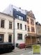 Appartement Vente 3 chambres à Esch-sur-Alzette - 518 300 € -- FR --
Appartement/Duplex situé à Esch-sur-Alzette, dans une résidence de trois unités, avec une surface habitable de 100 m2 et 3x terrasses (total : 22.20m2), qui se compose comme suit :
L'appartement en question se trouve au 2ème étage, et comprends une cave privée, 3 balcons, hall d'entrée, living, cuisine / salle à manger avec accès sur le balcon, 2 chambres à coucher, dressing / bureau, WC séparé, salle de douche ainsi que 2 autres balcons. (Le dressing peut être utilisé également comme 3ème chambre)
Terrasse/Balcon revêtue de dallages posées sur des plots.
L'appartement se situe à cinq minutes de la zone piétonne et du centre d'Esch-sur-Alzette, restaurants, commerces de quartier, hôpital, infrastructures scolaires, sportives et culturelles à proximité.
Possibilité d'acheter un garage - box.
TVA 3% INCLUS DANS LE PRIX!
TECHNIQUES et CONSTRUCTION
Construction en dur, rénovée de fonds en 2018-2019, nouvelles dalles en béton à tous les niveaux chape avec isolation phonique, maçonnerie traditionnelle, escalier en béton revêtus de carrelage et munis d'un garde-corps en inox, fibre de verre lisse peinte aux murs. Pas d'ascenseur.
Toiture plate : isolation Alwitra, couverture en zinc prépatiné, ferblanterie en zinc.
Menuiserie extérieure : châssis de fenêtre en PVC anthracite extérieur / blanc intérieur avec triple vitrage isolant, volets roulants électriques. Tablettes de fenêtre en granit.
Installation de chauffage : central par chaudière au gaz à condensation avec production d'eau chaude séparée par boiler relié à la chaudière, chauffage au sol, sèche-serviettes électriques dans la salle de bains.
Installations sanitaires : salle de bains exécutée avec des appareils sanitaires de qualité standard plus, comprenant WC lave-mains dans la toilette séparée ; WC lavabo intégré sur meuble cabine de douche ou douche à l'italienne dans la salle de bains. Ventilation forcée existante. La cave privée dispose d'une arrivée / évacuation d'eau pour le branchement de la machine à laver.
Installation électrique : suivant les normes en vigueur et les règles de l'art. Vidéophone raccordement internet.
Coupole de désenfumage électrique dans la cage d'escalier.
Pour tout complément d'information, n'hésitez pas à nous contactez par téléphone au 28 77 88 22. Nous sommes également disponibles pour organiser les visites le samedi !
Nous sommes, en permanence, à la recherche de nouveaux biens à vendre (des appartements, des maisons et des terrains à bâtir) pour nos clients acquéreurs.
N'hésitez pas à nous contacter si vous souhaitez vendre ou échanger votre bien, nous vous ferons une estimation gratuitement.
Ref agence :128