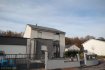 Maison Vente 3 chambres à Villerupt - 448 000 € En vente à Villerupt très belle maison individuelle situé dans un nouveau lotissent très calme et agréable à vivre. (Lotissement les Prairies de Cantebonne)Construite en 2016 sur un terrain de 4,35 ares, avec des finitions de qualité, très bien soignée et bien agencée, cette maison se compose comme suit :Rez-de-chaussé : un salon - salle à manger avec un espace bureau, une belle cuisine équipée ouverte sur le living, un wc séparé, un débarras, un garage pour deux voitures.La cuisine et salon ont accès direct sur une grande terrasse (le tout plein pied) et un jardin aménagé et clôture, avec un abris de jardin. Étage : trois chambres à coucher, une salle de bain et douche.Autres ;Stationnement privatif pour deux voitures devant le garage.Possibilité d'agrandissement de l'étage.(Chauffage central au gaz, VMC double flux, performance énergétique BB)Garantie décennal valable - 6 ans Disponible a convenir !Ref agence :FVCVRM2