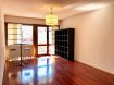 Appartement Location 2 chambres à Schiltigheim - 825 € c.c. Vieux Schiltigheim - grand 3 pièces avec terrasse et parking.
Au 1er étage, un appartement 3 pièces comprenant : un grand séjour avec cuisine équipée ouverte, terrasse et débarras attenant, un dégagement, deux chambres, une salle de bains, un wc séparé.
Une place de parking privative dans la cour.
Chauffage et eau chaude collectifs.