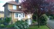 Maison Vente 2 chambres à Tucquegnieux - 80 000 € En exclusivité ! au calme, découvrez cette agréable maison jumelée. Elle comprend au rdc entrée, une grande cuisine équipée, un salon et un wc. A l'étage se trouvent 2 grandes chambres ainsi qu'un accès aux combles aménagés. Le sous-sol comprend chaufferie/buanderie, une cave ainsi qu'une sdb avec douche et baignoire. Un garage en tôle et deux pièces en extérieur complètent ce bien situé sur 625m2 de terrain. Honoraires inclus: 7,5% TTC (charge vendeur) AGORA BRIEY 03 82 20 25 26