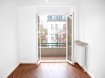 Appartement Location 2 chambres à Thionville - 670 € c.c. THIONVILLE QUARTIER GENDARMERIE: dans immeuble très tranquille bel appt de type F3 (61m²) au 2ème étage comprenant 1 couloir d'entrée, 1 cuisine, 1 salon, 2 chambres dont 1 avec balcon, 1 salle de bain équipée avec baignoire et wc, chauffage gaz individuel, double vitrage + 1 cave.Loyer: 620' Charges: 50'Dispo de suite.Ref agence :102834