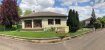 Maison Vente 3 chambres à Thiaucourt-Regniéville - 136 500 € A visiter rapidement. Joli pavillon de plain-pied sur sous-sol complet indépendant, comprenant une entrée, une cuisine, un agréable salon séjour avec accès sur jardin, deux chambres et salle de bains. Sous-sol avec une chambre, une salle d'eau-wc et grand garage. Beau jardin clos et arboré sur une parcelle de 7 ares 65 ca. A voir rapidement