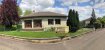 Maison Vente 3 chambres à Thiaucourt-Regniéville - 136 500 € A visiter rapidement. Joli pavillon de plain-pied sur sous-sol complet indépendant, comprenant une entrée, une cuisine, un agréable salon séjour avec accès sur jardin, deux chambres et salle de bains. Sous-sol avec une chambre, une salle d'eau-wc et grand garage. Beau jardin clos et arboré sur une parcelle de 7 ares 65 ca. A voir rapidement